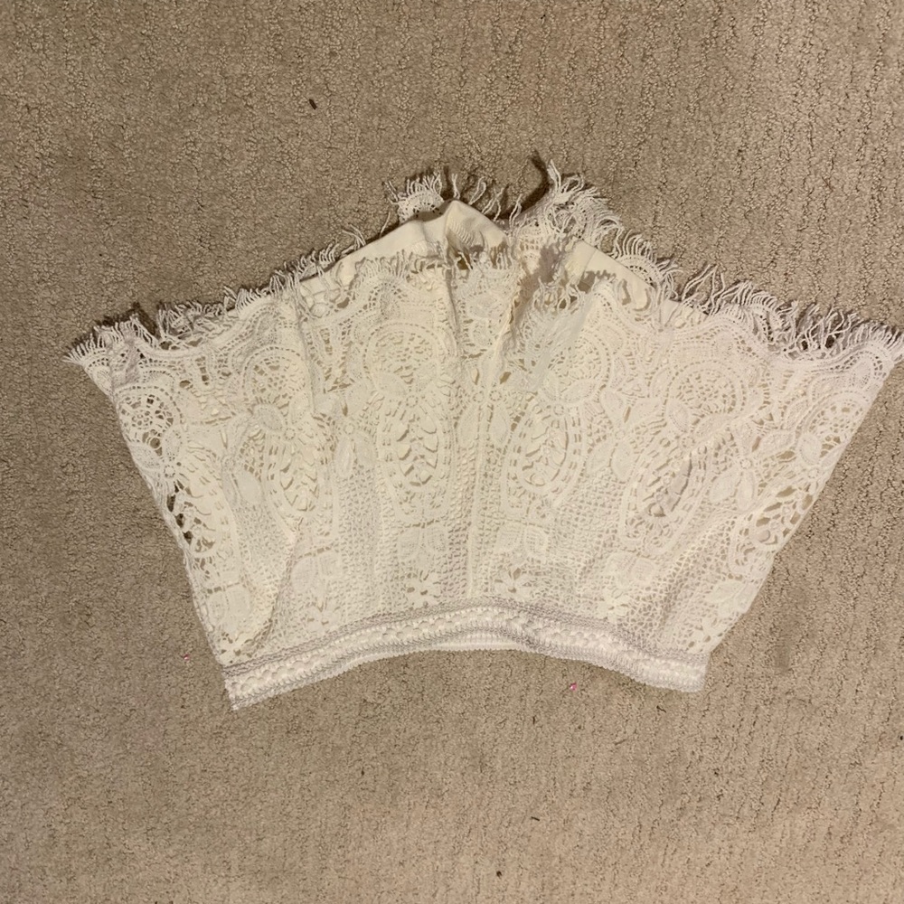 White lace shorts